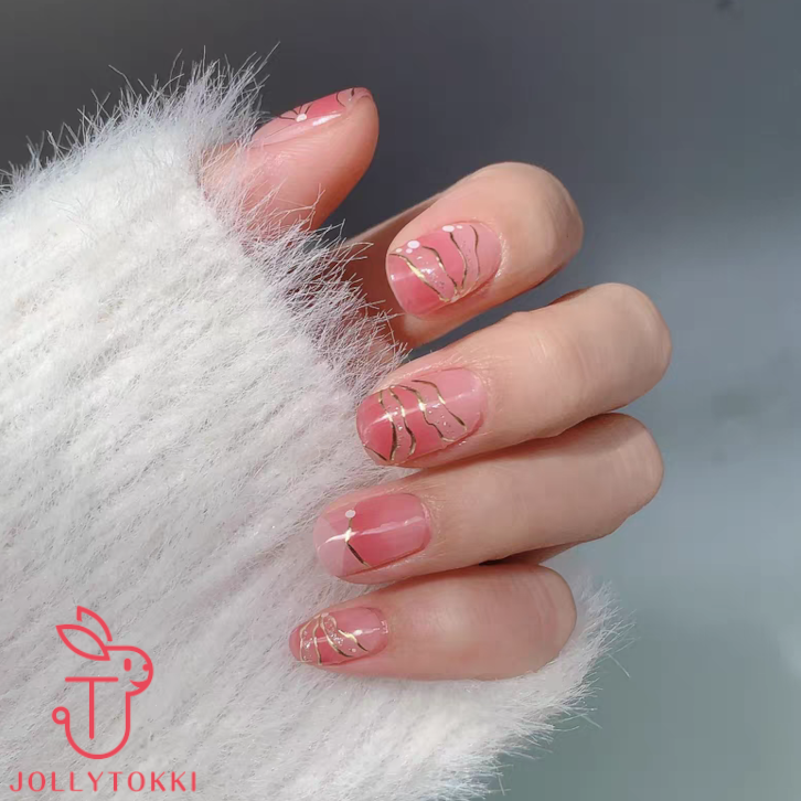 Chic Pink Nail Art Motif Ideas