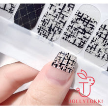 Load image into Gallery viewer, Onyx Glacier Jolly Tokki

